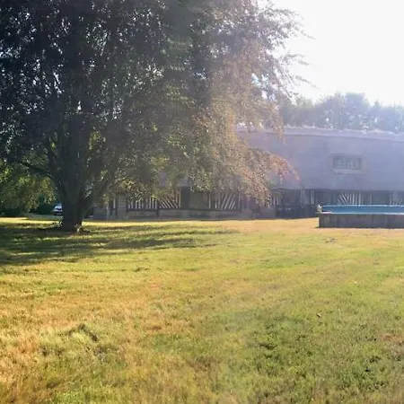 Belle Chaumiere Pour 11 Personnes *